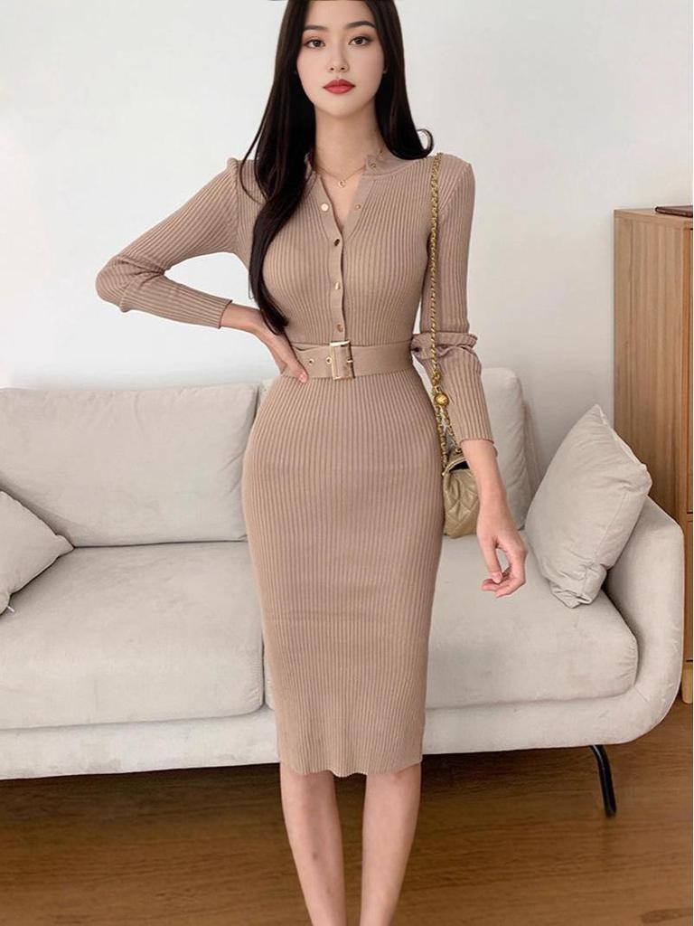 Korean Chic Slim Knit Dress: Long Sleeve, Round Neck, Single-Breasted, Hip Wrap Skirt with Belt.