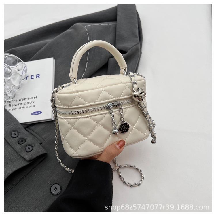 French Small Fragrance Korean Small Shoulder Bag High-end Women's Diamond Check Chain Tote Bag Fashion Texture Crossbody Bag