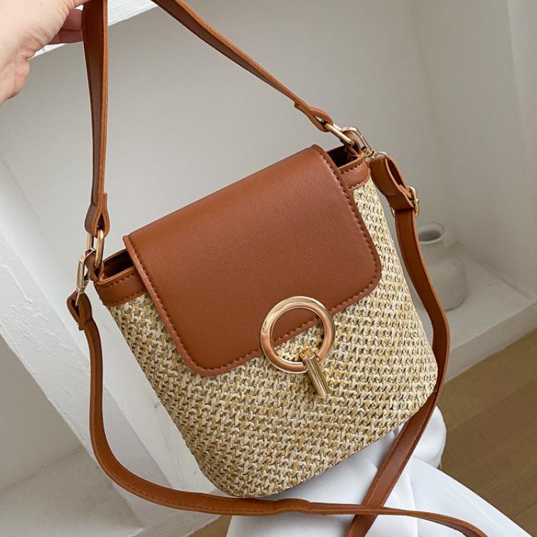 Women's Lightweight Straw-Textured Handbag with Golden-Tone Ring Lock Closure - Adjustable Strap, Spacious Interior Pocket, Spring Summer Beach Tote