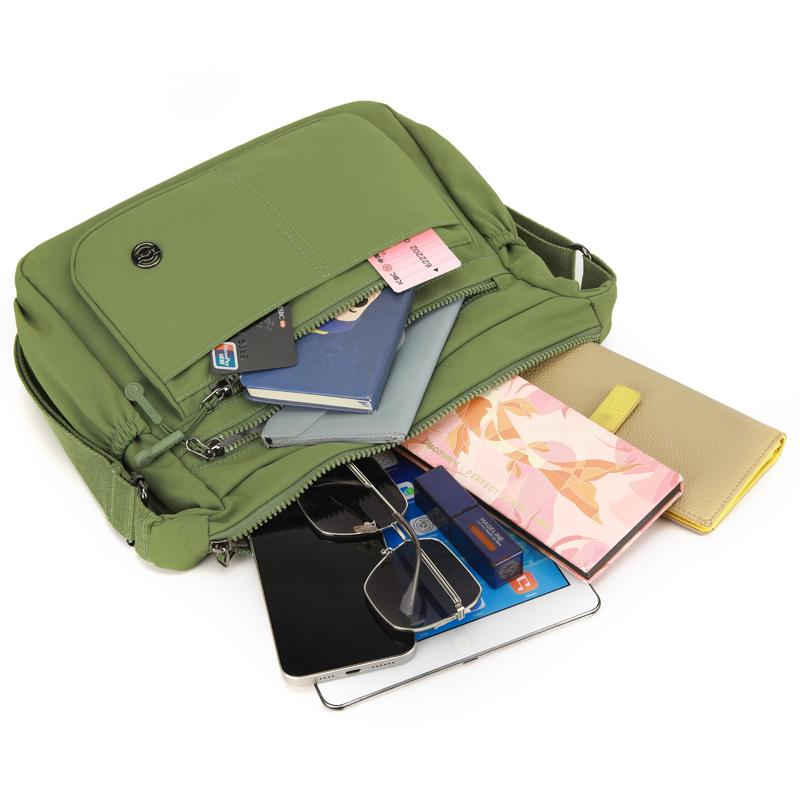 Women's Large Capacity Shoulder Bag Multi-Compartment Lightweight Crossbody Bag