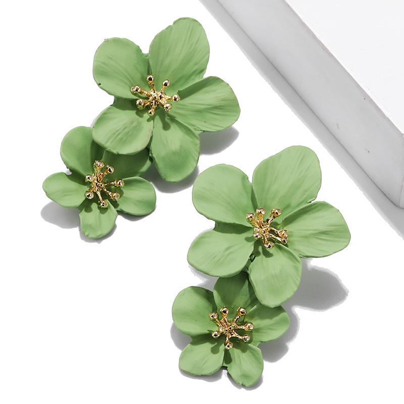 Pendientes largos de flores