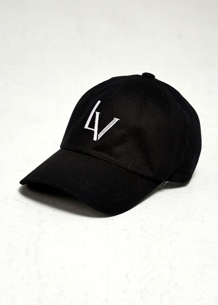 LAUV Logo Point Oversized Ball Cap (Black)