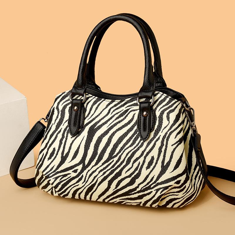Trendy and fashionable portable women's bags, new zebra pattern tote bags, personalized and popular shoulder messenger bags.