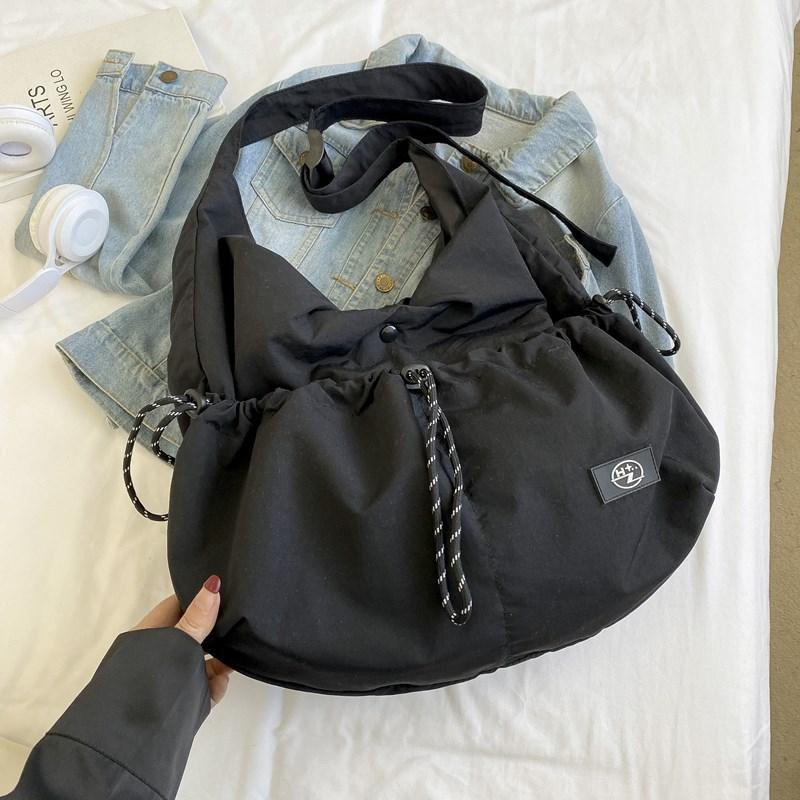 Umhängetasche Damen Tasche Trend Einfache Mode Große Kapazität Handheld Nylon Tasche