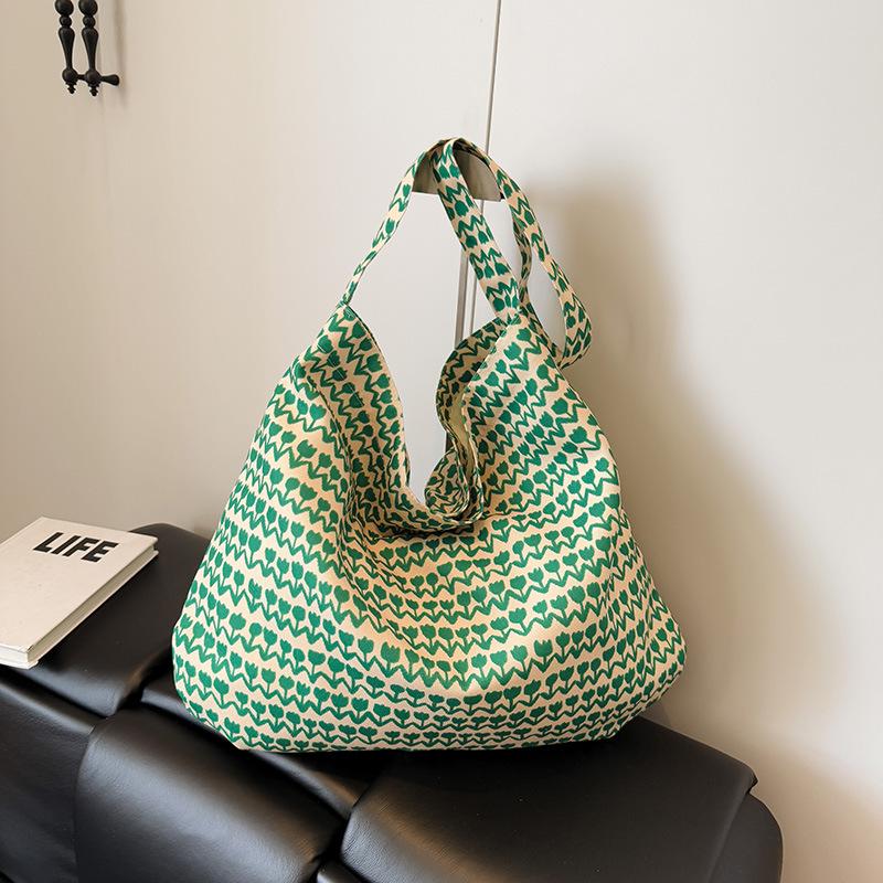 

Fashion trend niche design large-capacity bag summer women s bag new casual shoulder tote bag зелений