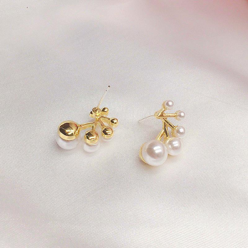 Geometric Round Small Pearl Stud Earrings Simple Small Fresh Earrings Personalized Earrings Women's Jewelry
