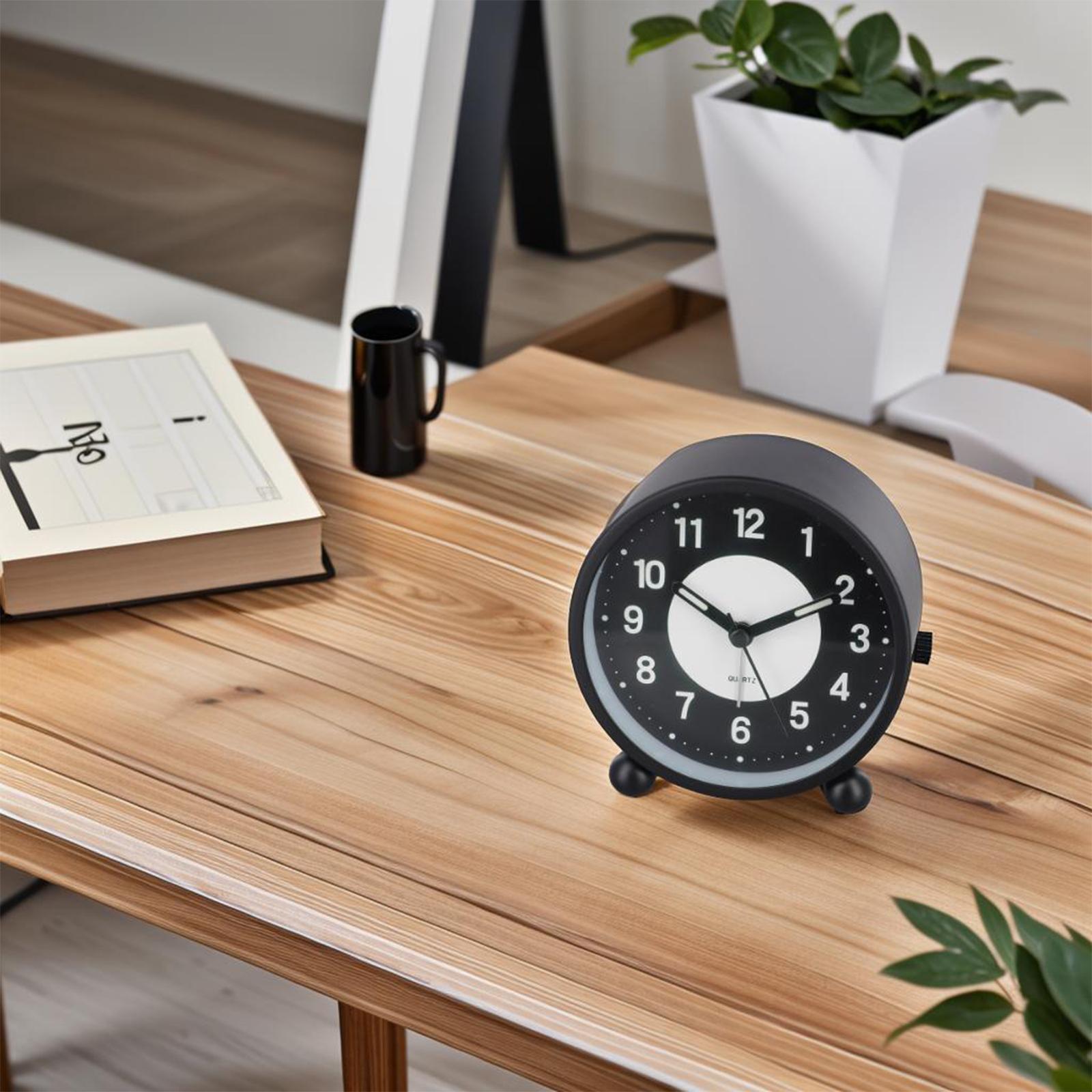 Battery Operated Clock Glow-in-the-Dark Alarm Clock Bedroom Children s Table Non-Ticking Silent Operation For Bedroom China Mainland