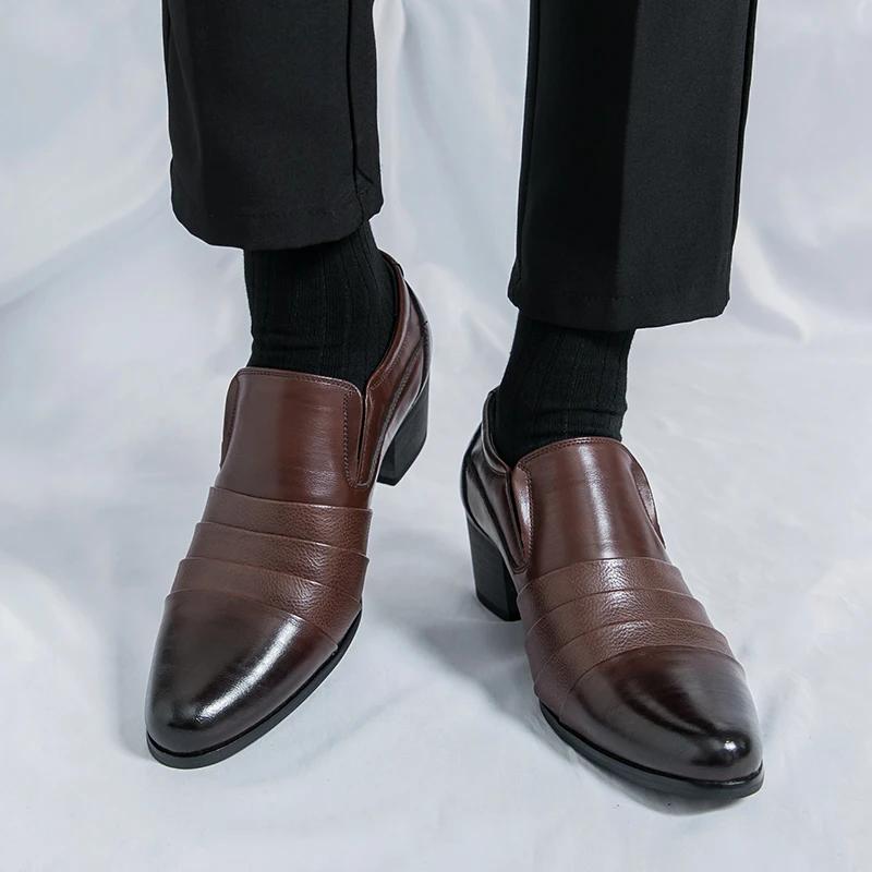 Moda 2025 Scarpe da Uomo in Pelle Suola Spessa Rialzanti Stile Retrò Scarpe da Parrucchiere Nero Marrone Versatili botas para hombre
