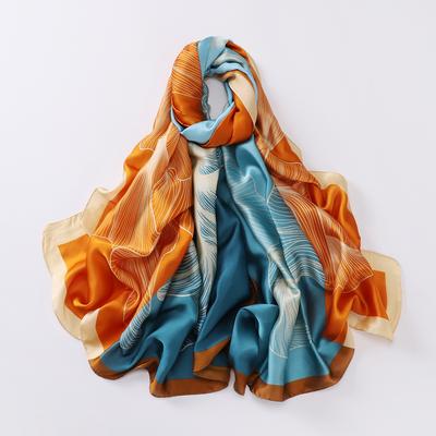 180 * 90cm Sommar Dam Ny Mellanlång Sjal Sjal Andningsbar Solskydd Moderiktig Mångsidig Premium Silkescarf