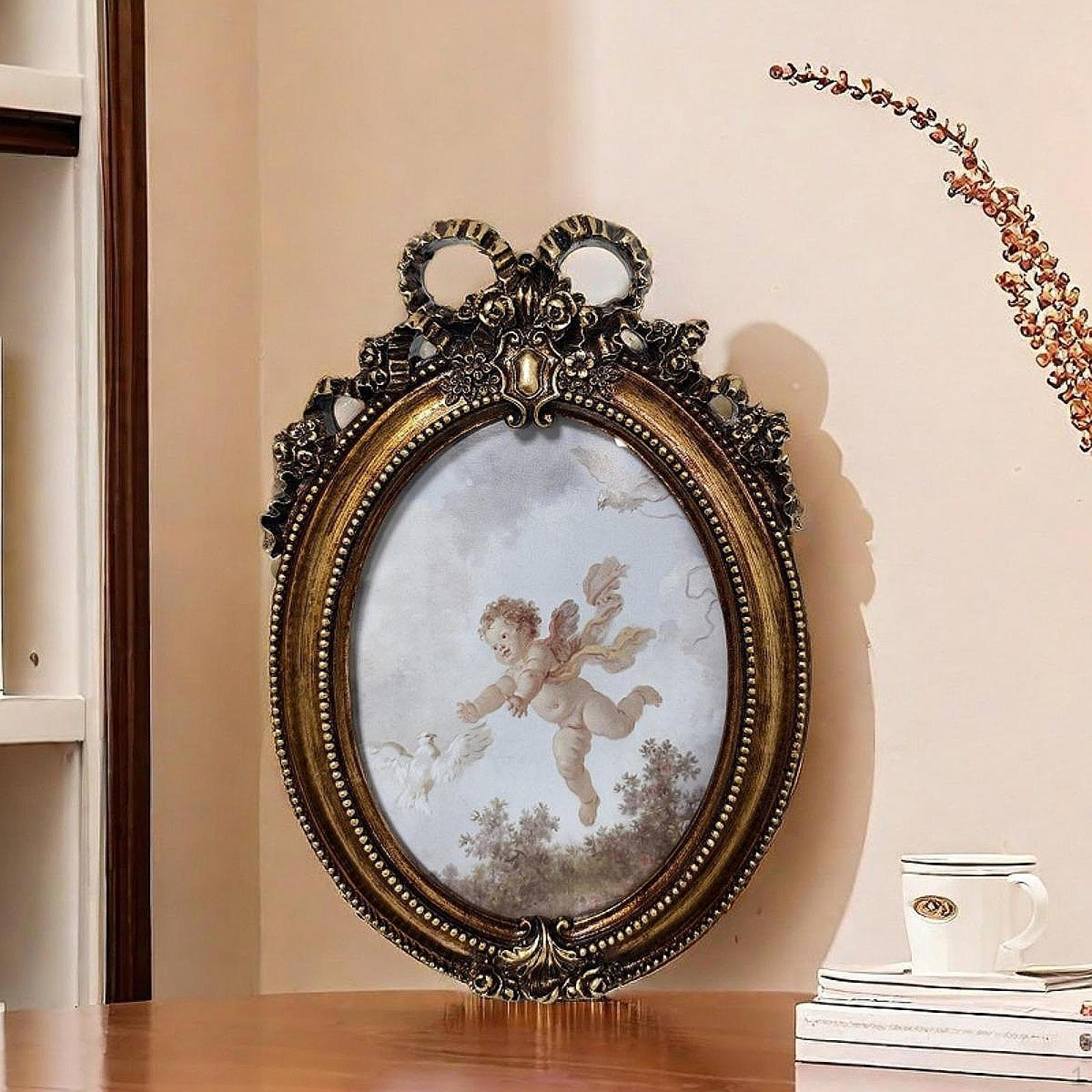 

Photo Holder, Floral Embossed Resin Vintage Styles Frame for Tabletop Decor