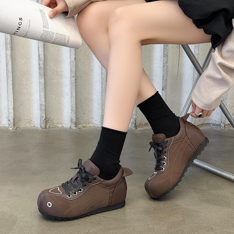 Leisure sports little white shoes women's 2025 autumn new leather lightweight breathable comfortable Forrest Gump shoes flat-bottomed German training