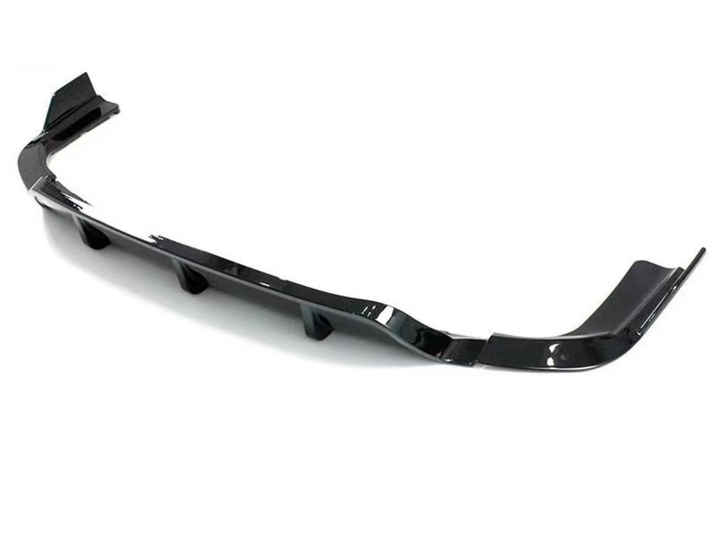 BMW X6 F16 Black Warrior Style Body Kit: Front Lip, Rear Lip, Side Skirts, Carbon Fiber Pattern.