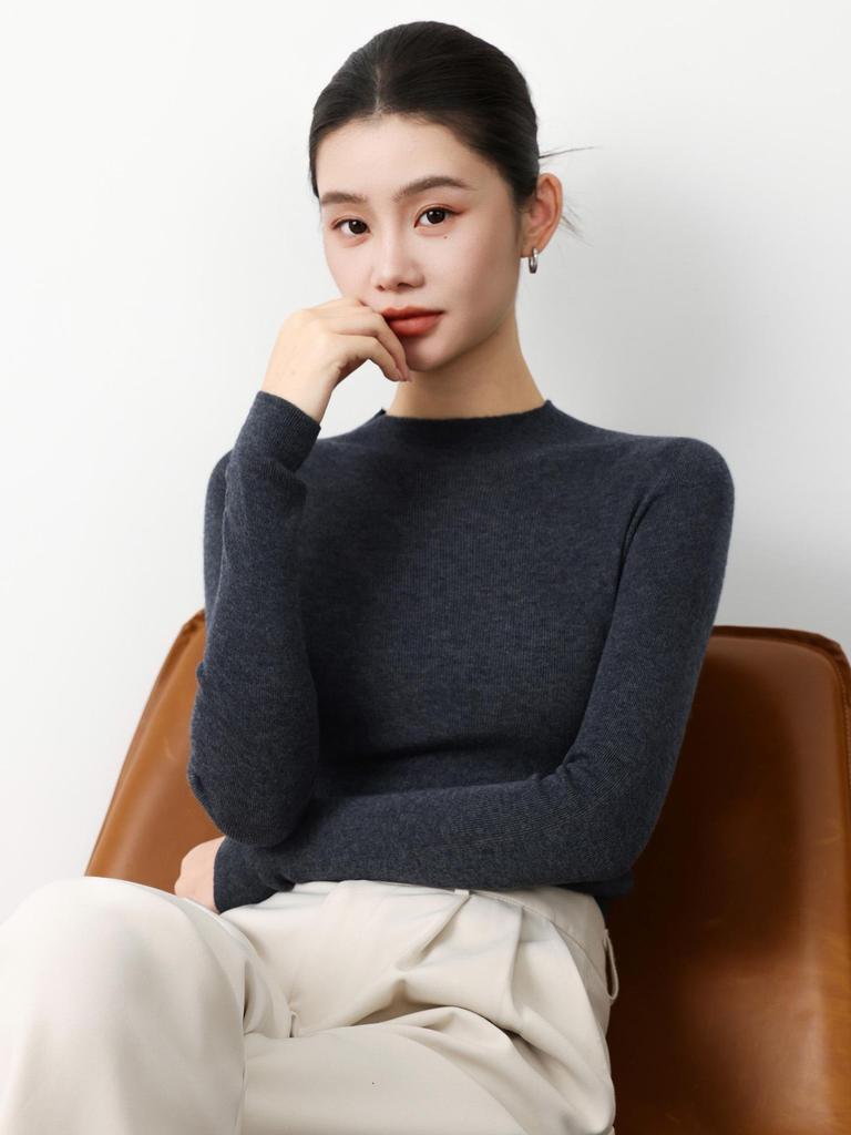 Top-Quality Seamless 100% Wool Half-High Neck Sweater, Slim Fit Knit Base Layer for Autumn & Winter.