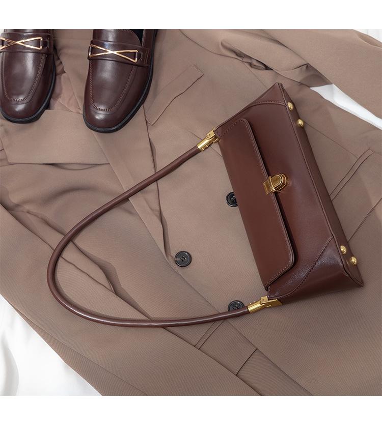 2025 Retro-Stylish Baguette Underarm Bag: Versatile High-End Shoulder Box Bag