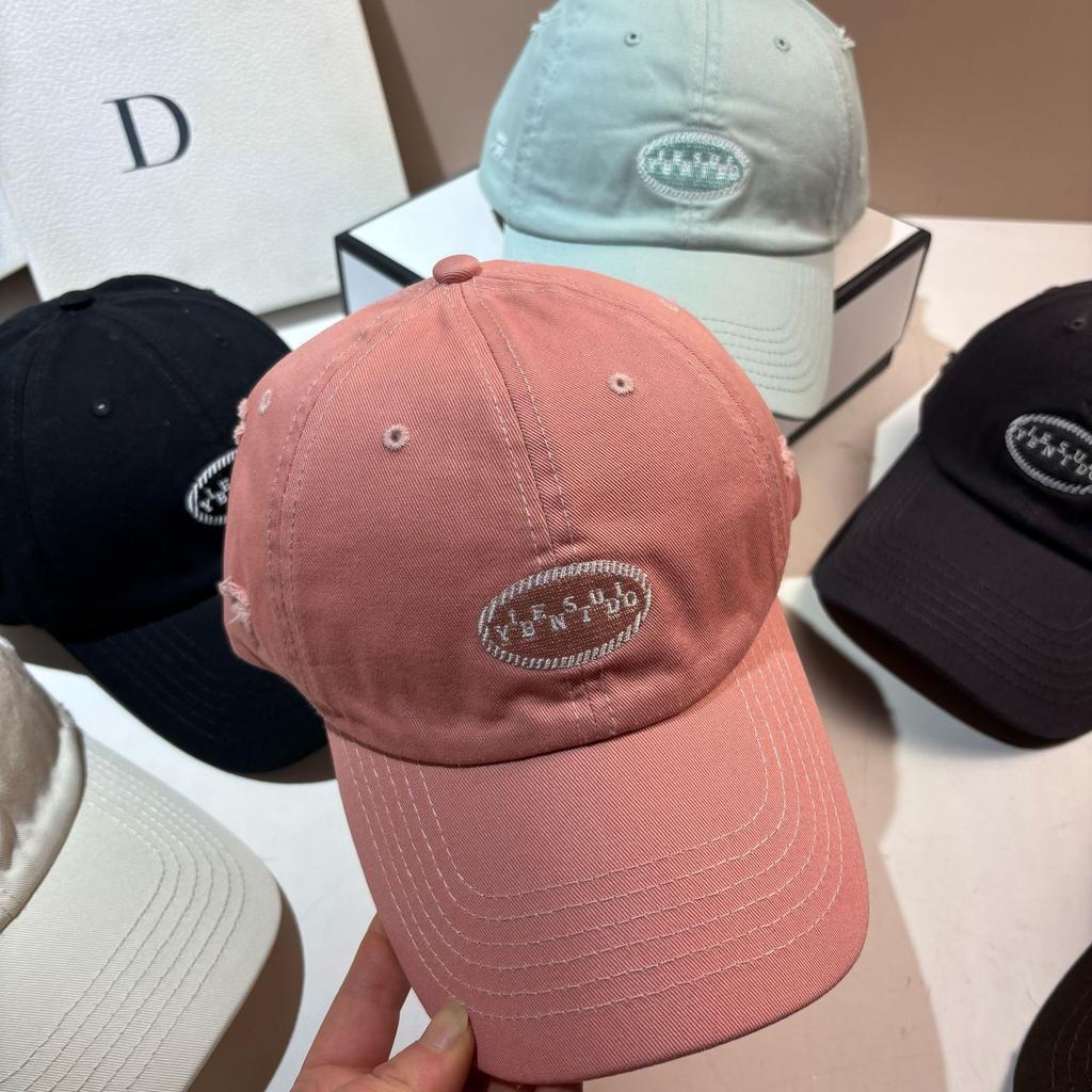 New Ripped Personalized Embroidery Baseball Cap Fashion Youth Travel Versatile Leisure Sports Shade Cap