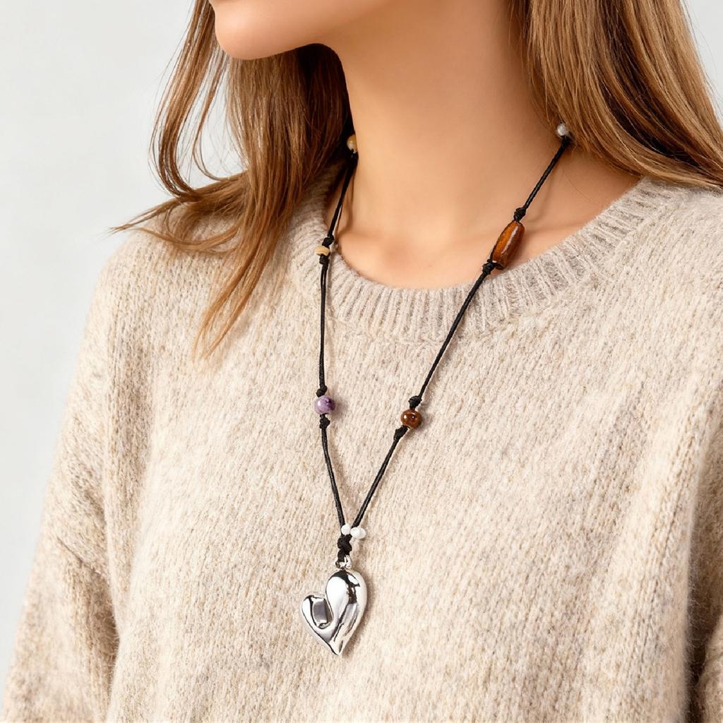 Korean Sweet Love Heart Flower Pendnat Necklace for Women Men Fashion Geometric Long Sweater Chain Necklace Neck Chain Jewelry