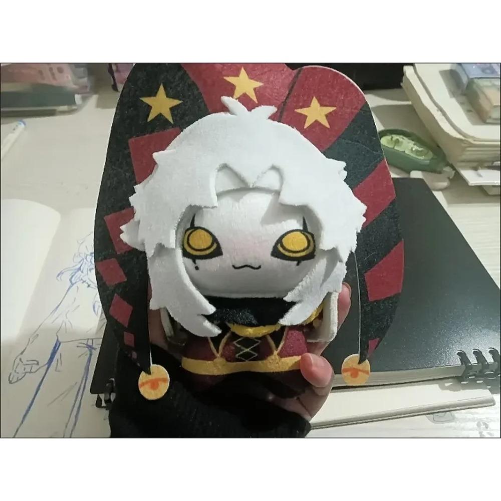 Nouveau Chaud En Stock 10cm Pierrot Le Freak Cirque Freaks Peluche Mignonne Anime Périphériques Jouet Anniversaire Cadeau de Noël