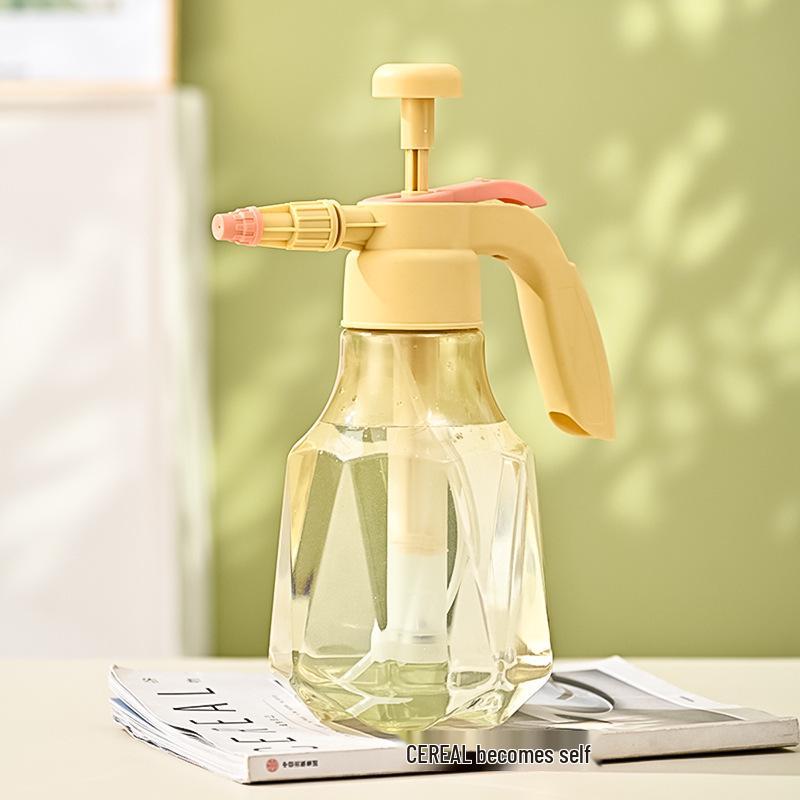 Drucksprühflasche: Vielseitiger Sprüher für Blumen und Desinfektionsmittel