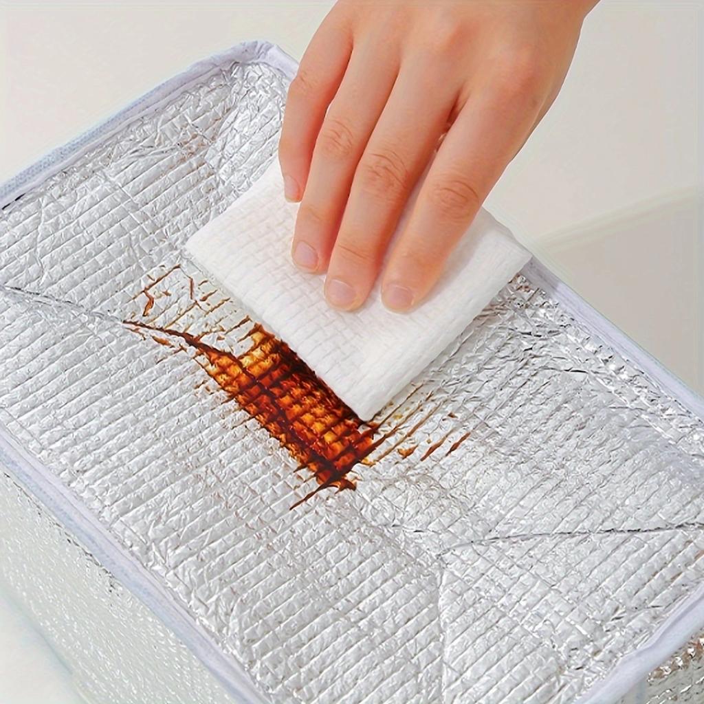 Insulated bag, simple and waterproof, lunch box bag for office workers to carry meals. One piece.