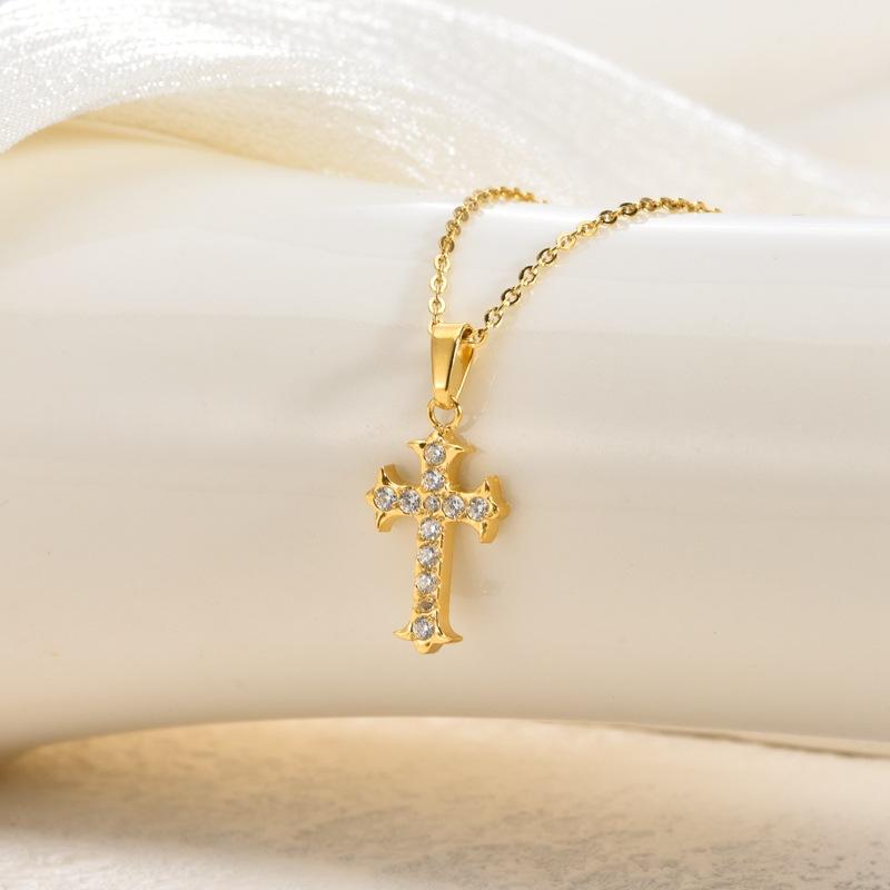 European and American High-end Cross Necklace, Slightly Inlaid Zircon Gold-plated Non-fading Necklace Jewelry 2026