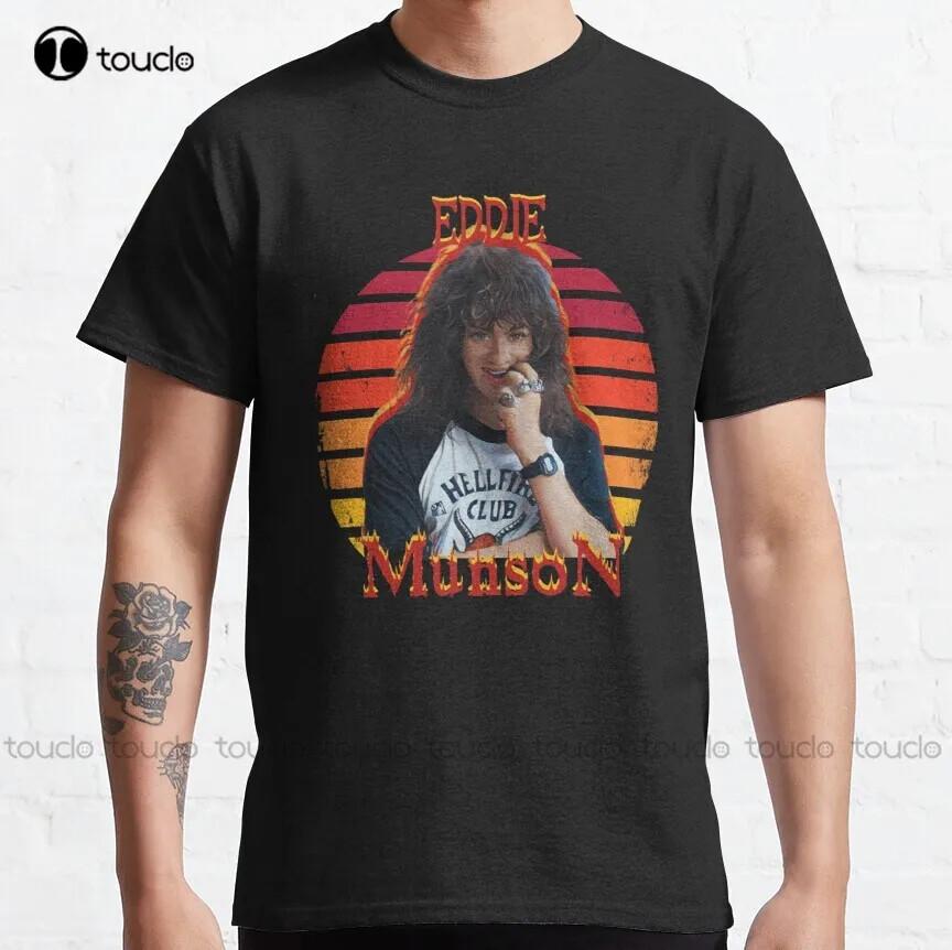 Joseph Quinn Joseph Quinn Joseph Quinn Joseph Quinn Joseph Quinn Classic TShirt Unisex T-Shirt S