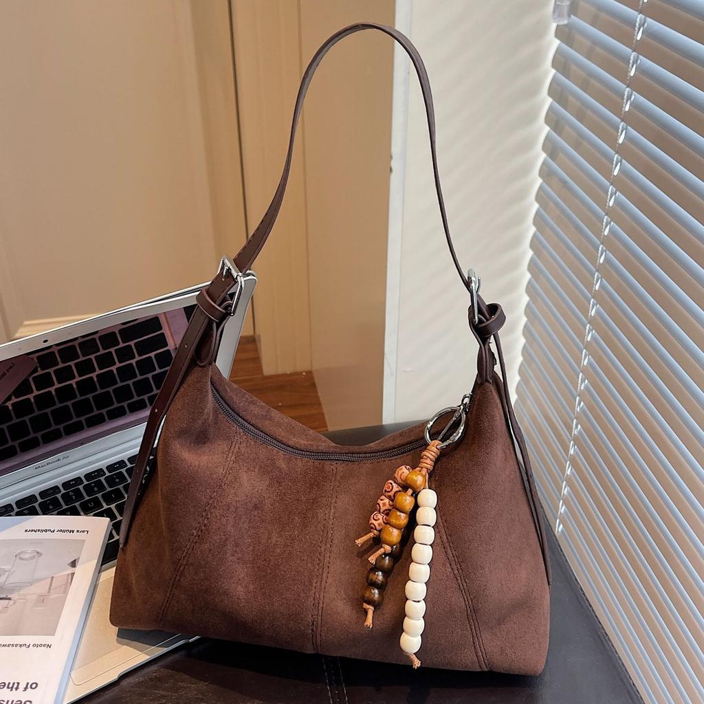 Fashion bag women's 2025 new commuter underarm bag casual messenger bag large capacity retro tote bag tide