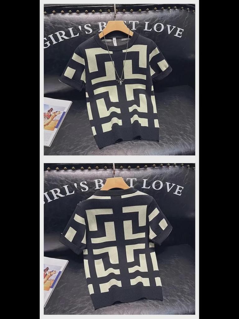 Men's Slim Geometric Pattern Short-Sleeve Top for Spring and Autumn