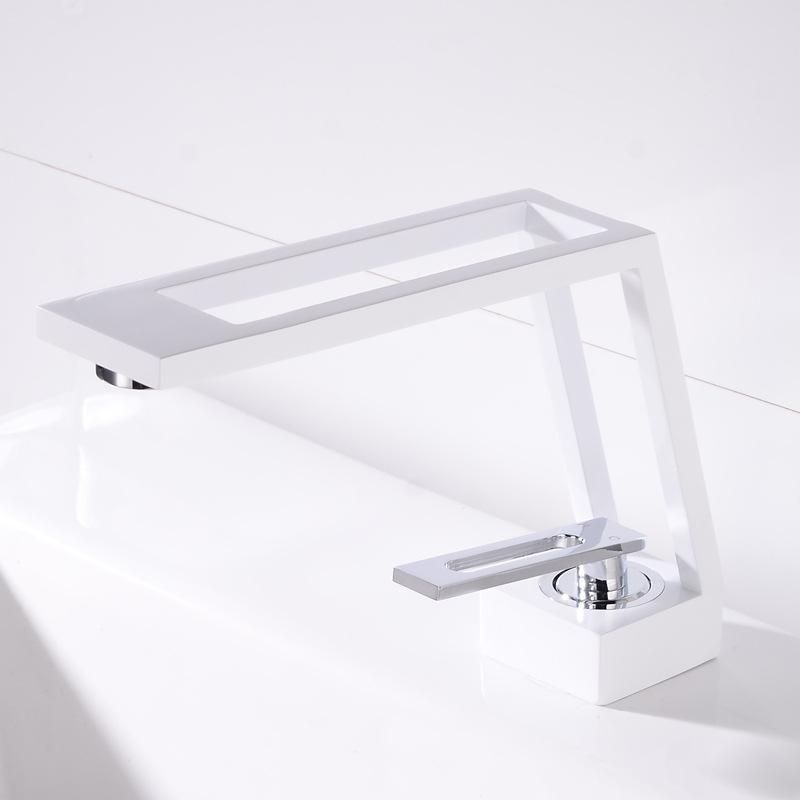 Luxury Bathroom Basin Faucet Hollow Design Sink Faucet Cold & Hot Mixers Sink Tap Single Handle Deck Mounted Kitchen Faucet