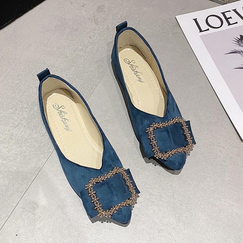 Damskor i stor storlek vår nya spetsiga platta skor strass fyrkantigt spänne låg skärning enkla skor mjuk sula skor