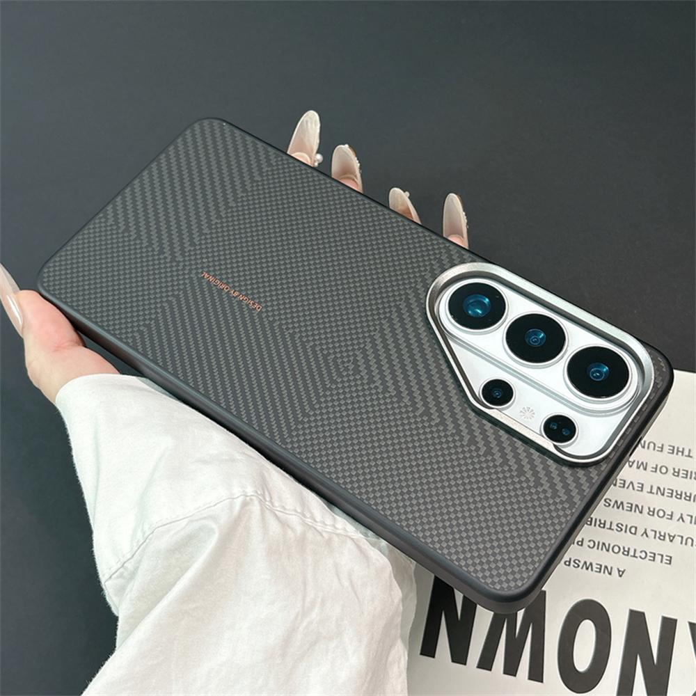 Full Protect Carbon Fiber Pattern Invisible Magnetic Phone Case for Samsung S2 S24 S23 S26 Ultra Series Wireless Charging Cover