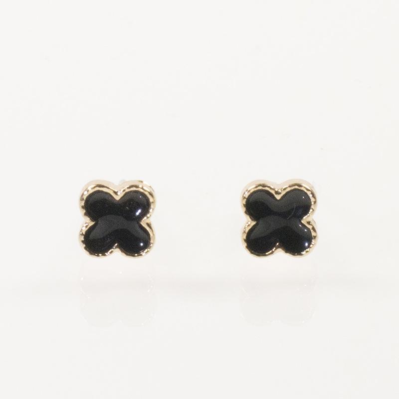 Silver needle four-leaf clover high-end stud earrings set temperament zircon simple women's small exquisite cold wind earrings