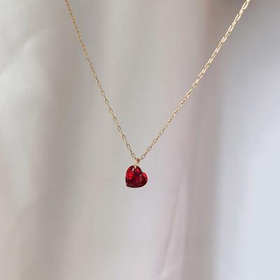 S925 Sterling Silber Kleine Rote Herz Schlüsselbein Kette Licht Gold Licht Extravagante Liebe Herz Anhänger Halskette für Frauen Ins Mode