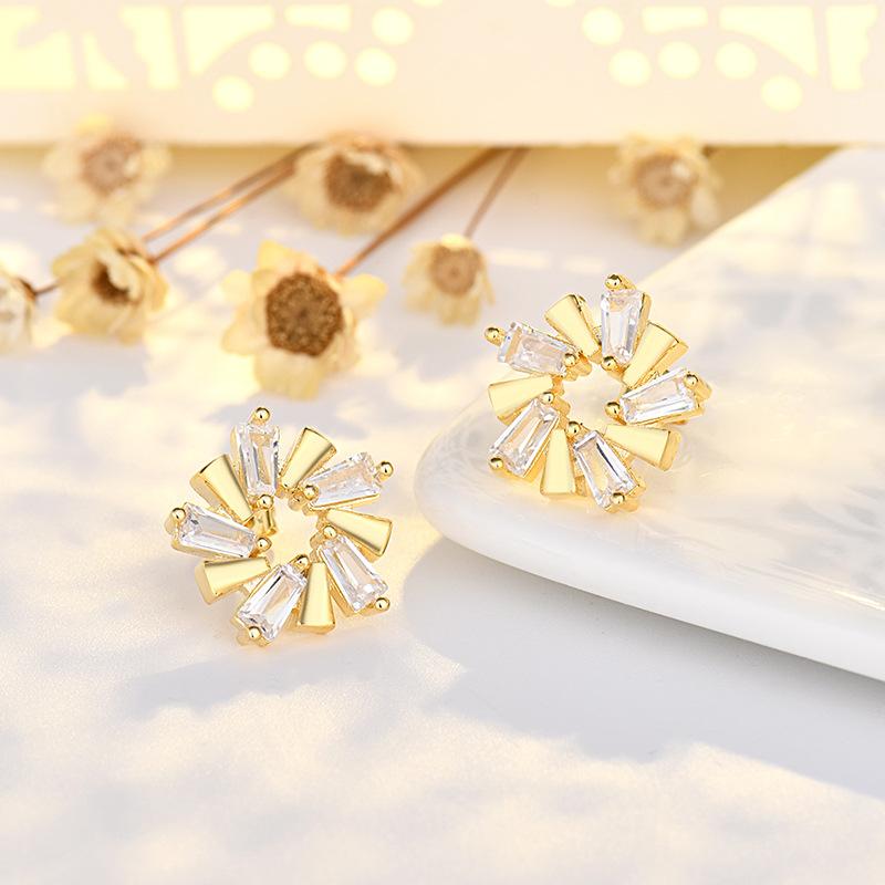 925 Sterling Silver Cross Stud Earrings For Women High Quality Exquisite Student Girlfriend Jewelry Accessories Heart GiftGood product