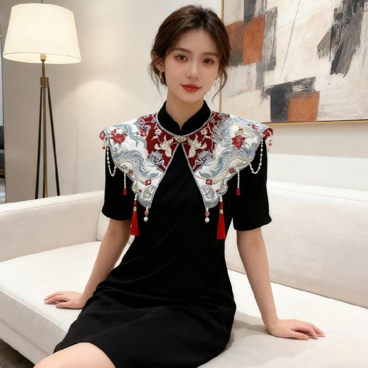 Stylish Detachable Embroidered Collar With Bead Embellishments Soft Polyester Fabric For Blouses And Dresses