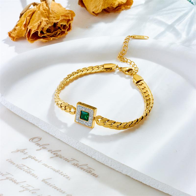 Ladies Zircon Two Layer Pendant Necklace and Bracelet Jewelry Set