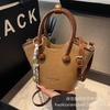 Korean niche bag women's 2025 new spring and summer versatile handbag popular single shoulder messenger bag bucket bag