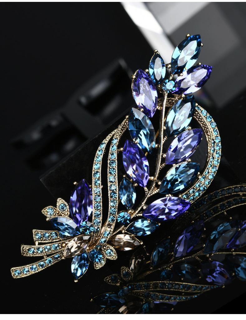 High End Diamond Inlaid Butterfly Brooch, Women's High-end Sense, Chest Flower, Versatile Clothing Accessories