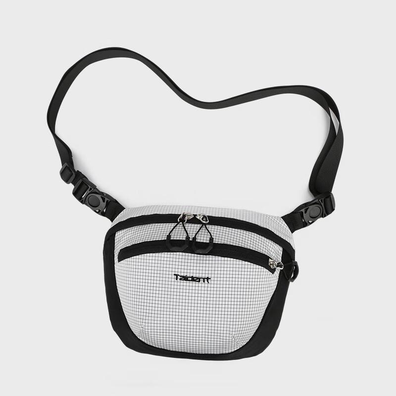 

Li Shen Outdoor Mountaineering Crossbody Bag