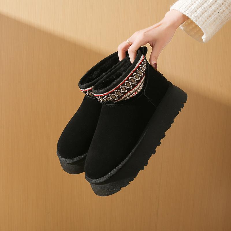 Ciepłe buty damskie nowe zimowe buty śniegowe bawełniane modne i casualowe gruba podeszwa jednolity kolor aksamitna bawełna