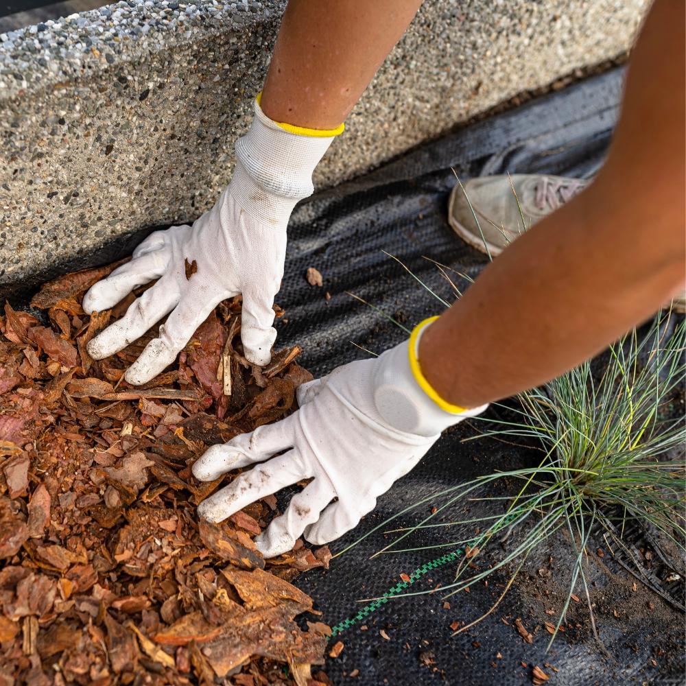 Agrotextile Mulching Fabric Against Weeds 3.2x100m 90g Pins
