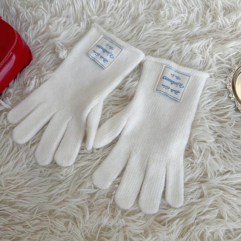 Nianke Women's Red Angora Knit Gloves - Winter Warm, Touch Screen Compatible, Five-Finger Design, and Cold-Proof for Christmas and New Year.