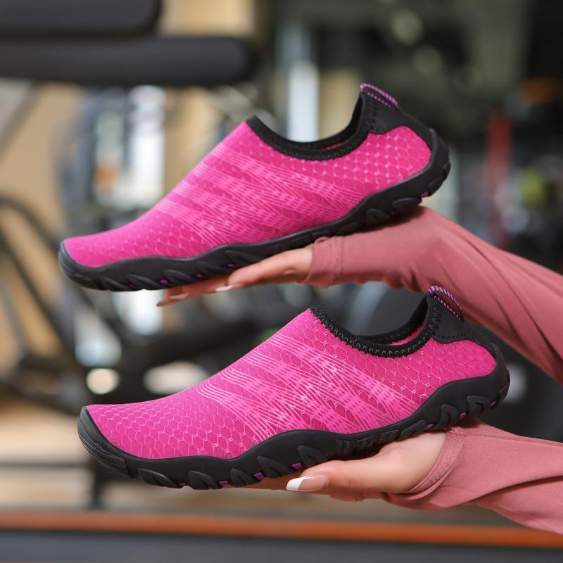 Fashion 2025 Couple Aqua Shoes Summer Lightweight Men Water Shoes Quick-drying Women Beach Shoes Soft Anti-slip Sneakers