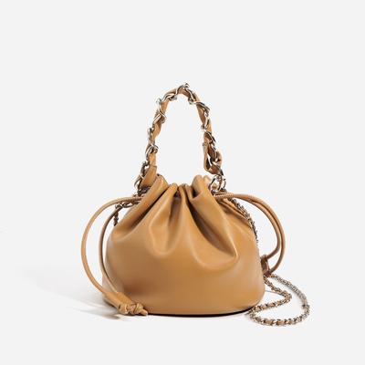 Nova Bolsa Balde Transversal de Couro com Cordão Premium Versátil Portátil Pequena Bolsa de Ombro com Corrente Mulheres
