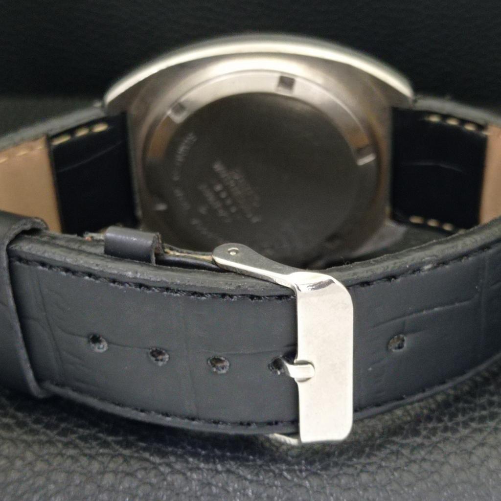 SEIKO 5 AUTOMATIC VINTAGE JAPAN MENS ARABIC BLUE COLOR DIAL WATCH a701376-5 R206a-a701376