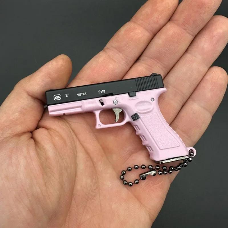 1:3 Mini G17 Metall Spielzeugpistole Modell Legierung Schlüsselanhänger Abnehmbarer Look Real Collection Farbe Beeindruckende Geburtstagsgeschenke für Jungen Erwachsene