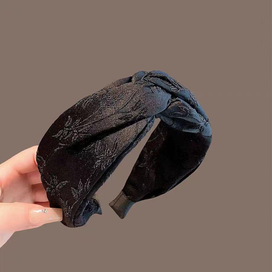 Women's High-End Black Knotted Headband - 2025 Embroidery Jacquard Wide Hair-Pressing Fashion Clip