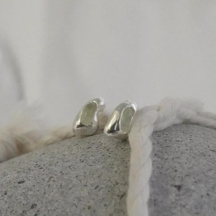 GENTLE STONE EARRING 03