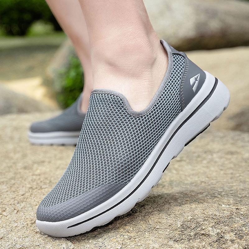 Men's walking shoes breathable single net person one pedal lazy shoes large size