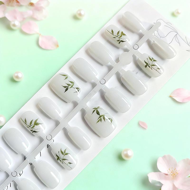 Handmade Wearable Chinese-Style Nail Tips: Ice Transparent Snowy Green Bamboo Design (30-Piece Set)