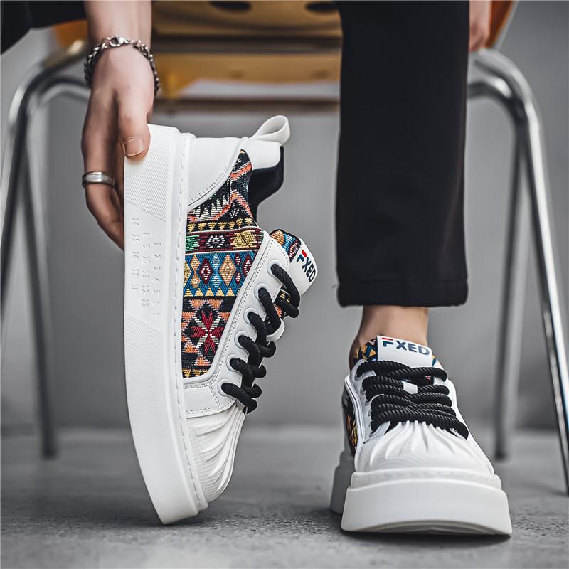 Fashion New Men's Casual Sports Shoes Comfortable Breathable Trendy and Versatile Sneakers Flat-soled Outdoor Sports Little White Shoes